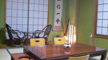 Deluxe Apartment, 2 Bedrooms, Non Smoking, Kitchen