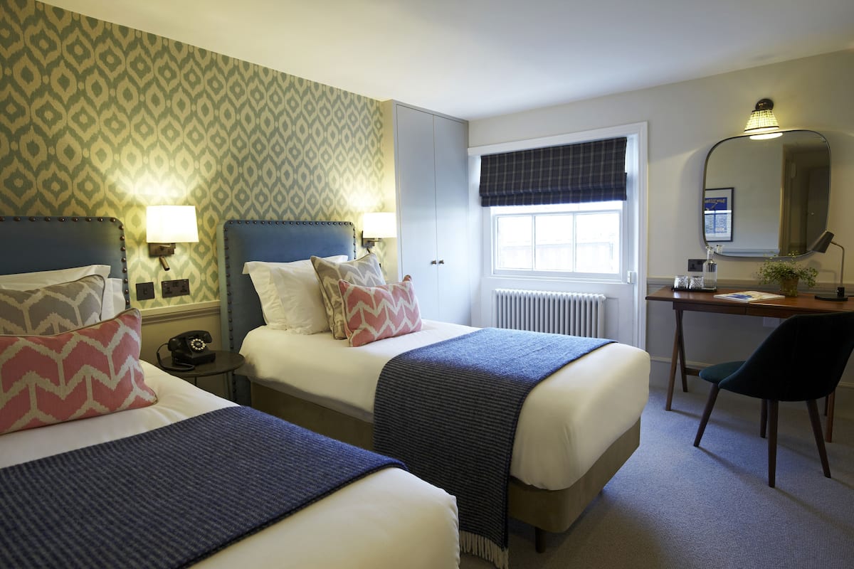 Standaard Twin kamer | Luxe beddengoed, een kluis op de kamer, individueel gedecoreerd