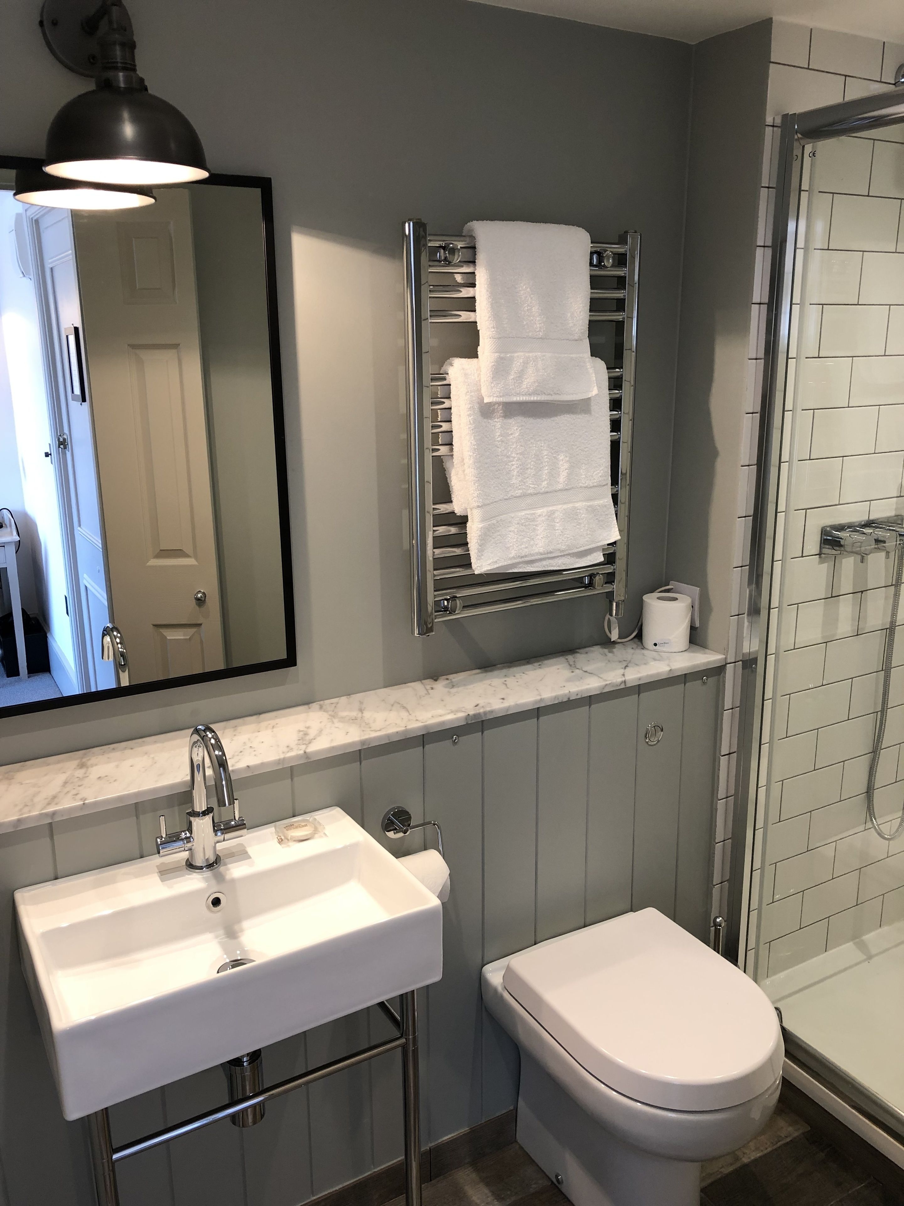 shower, free toiletries, hair dryer, towels