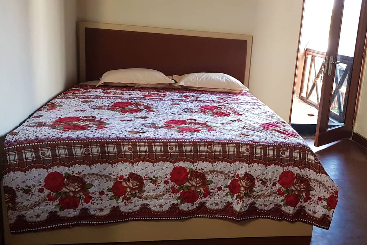 Rollaway beds, free WiFi, bed sheets