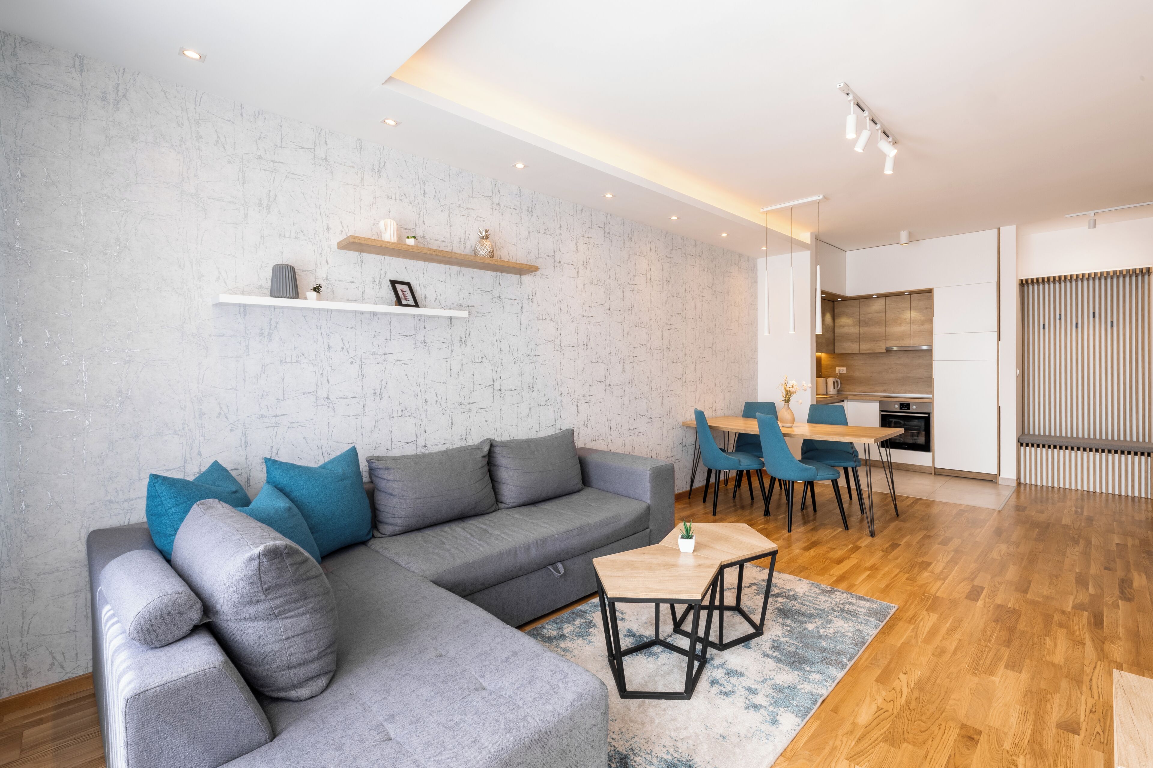 Departamento, 2 habitaciones (17) | Escritorio, insonorización y tabla de planchar con plancha 