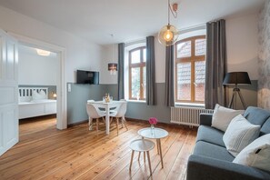 In-room safe, cribs/infant beds, free WiFi, bed sheets - Wellenreiter Gästehaus Tating (Tating)