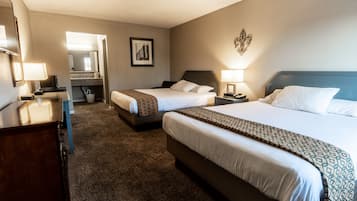 Habitación Deluxe, 2 camas Queen size, para no fumadores | Escritorio, wifi gratis y ropa de cama