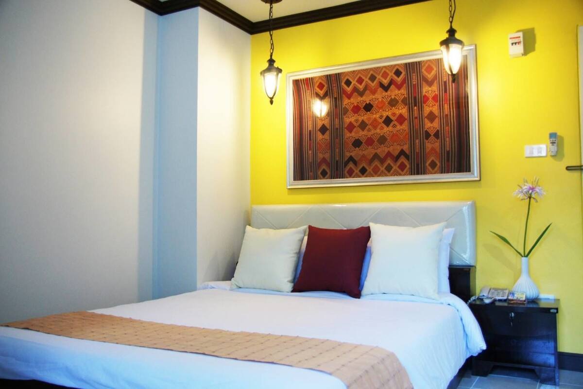 Double or Twin Room | Free WiFi