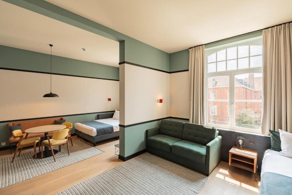 Family studio | Hypo-allergenic bedding, soundproofing, iron/ironing board