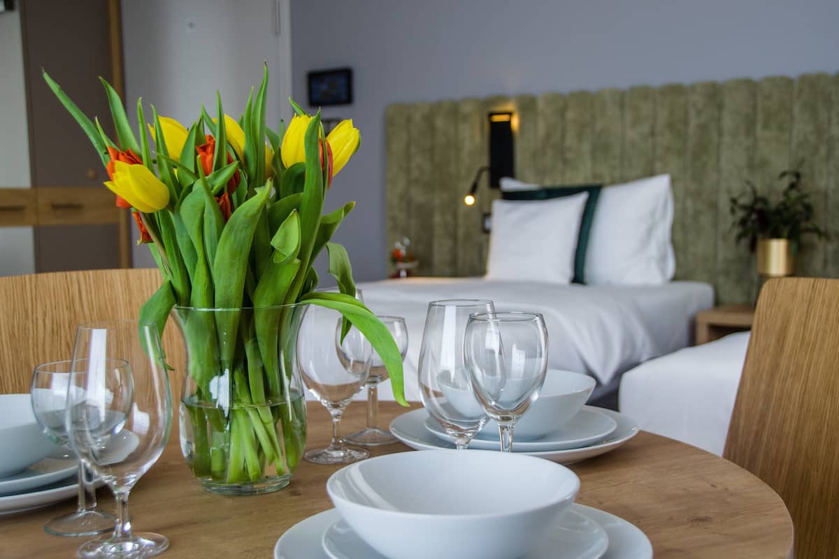 Superior Apartment | 1 bedroom, premium bedding, down comforters, Tempur-Pedic beds
