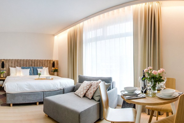 Deluxe Apartment | 1 bedroom, premium bedding, down comforters, Tempur-Pedic beds