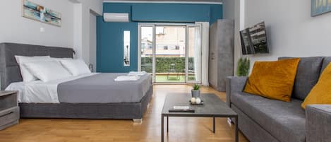 Individually decorated, individually furnished, desk, laptop workspace