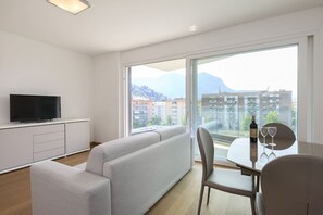 Appartement, 1 chambre (ROGGIA 16 - Fourth Floor) | Coin séjour