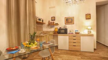 32-inch LED TV with digital channels, TV