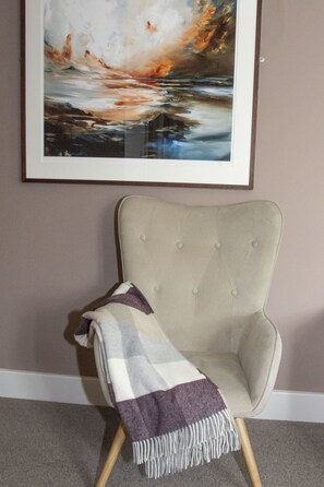 ملاءات للفراش لا تسبب الحساسية وخزنة داخل الغرفة