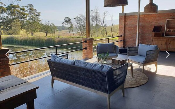 كابينة (2) | شرفة/رواق