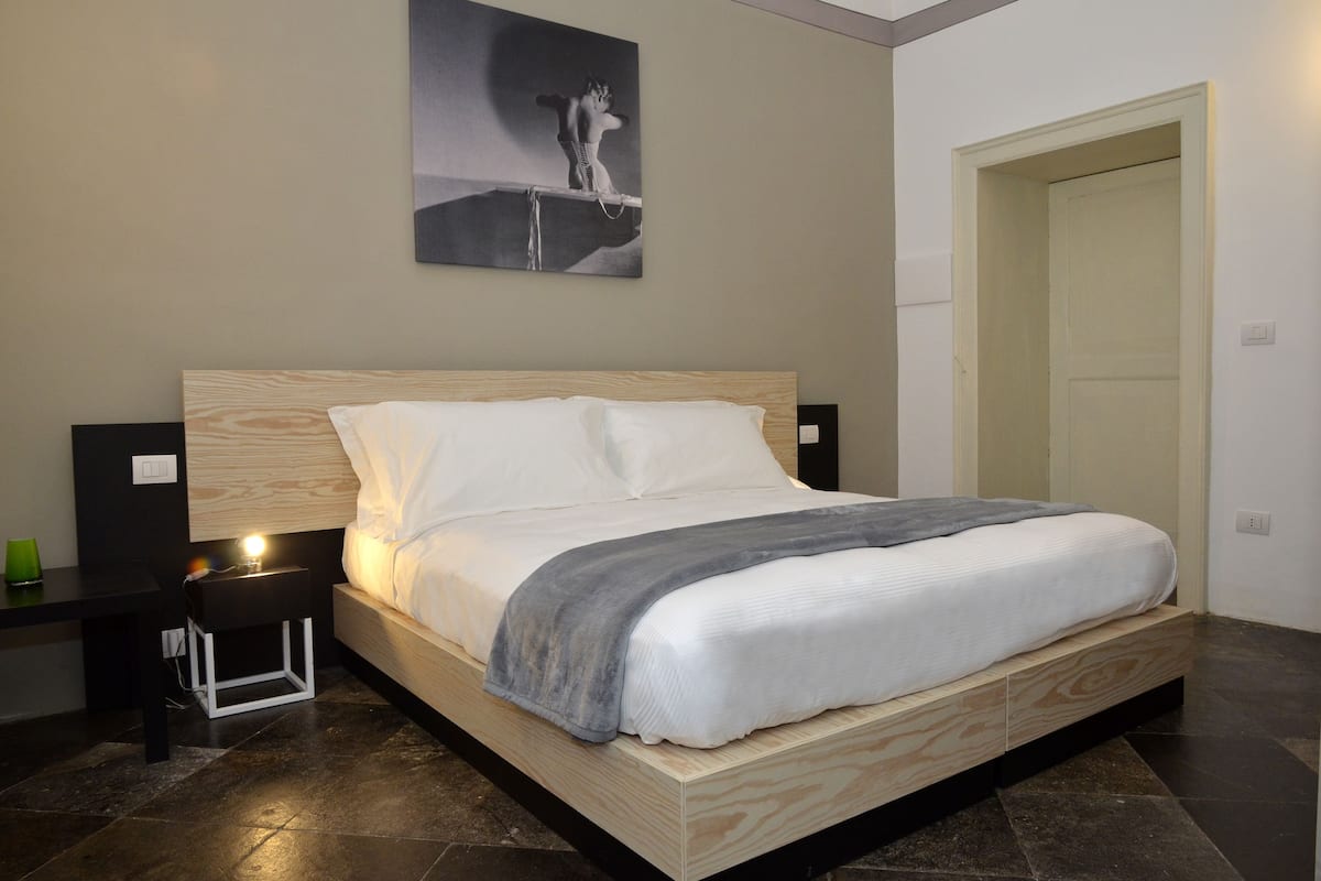 Junior Suite, Balcony | Frette Italian sheets, premium bedding, down comforters