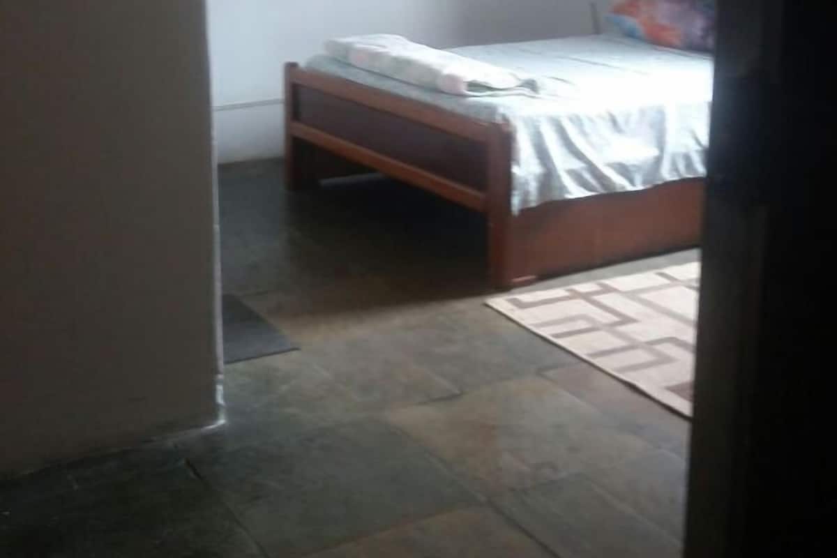 Quarto quádruplo conforto ( suite 2 ) | Wi-Fi de cortesia, roupa de cama