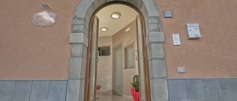 Entrada de la propiedad