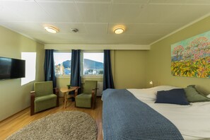 Standard Double Room | Free WiFi, bed sheets