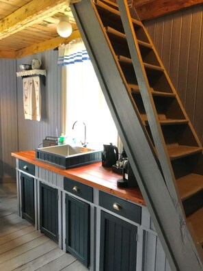 Traditional House, Kitchen | Private kitchen
