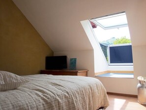 Habitació doble (Estiva) | Decoració individual, mobiliari individual i escriptori 