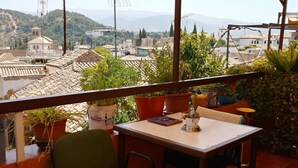 Terrace/patio - Pensión Moni Albayzin (Granada)