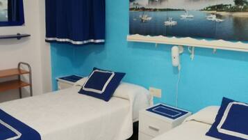 Tweepersoonskamer, privébadkamer | Gratis wifi, beddengoed