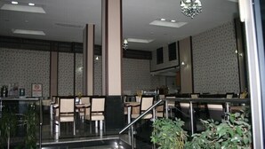 Free daily buffet breakfast - Grand Aksac Hotel (Malatya)