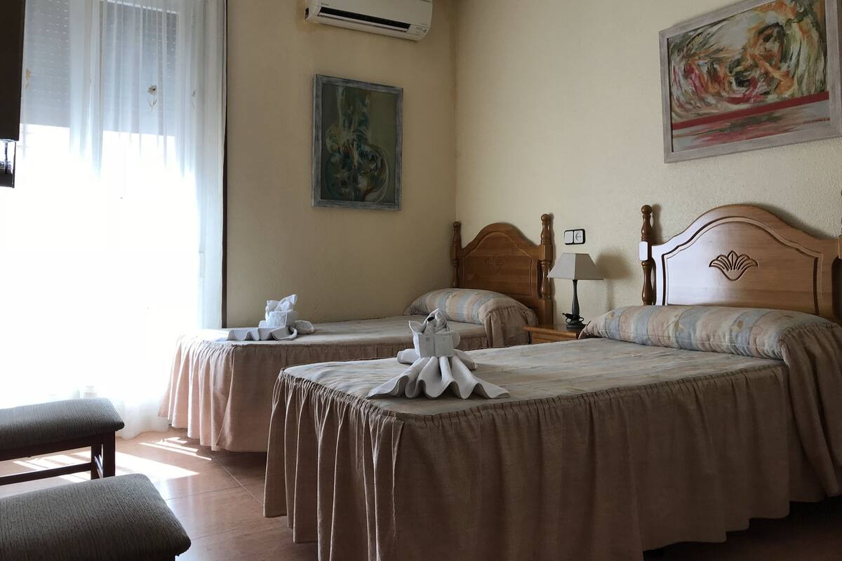 Double Room | In-room safe, WiFi (free)