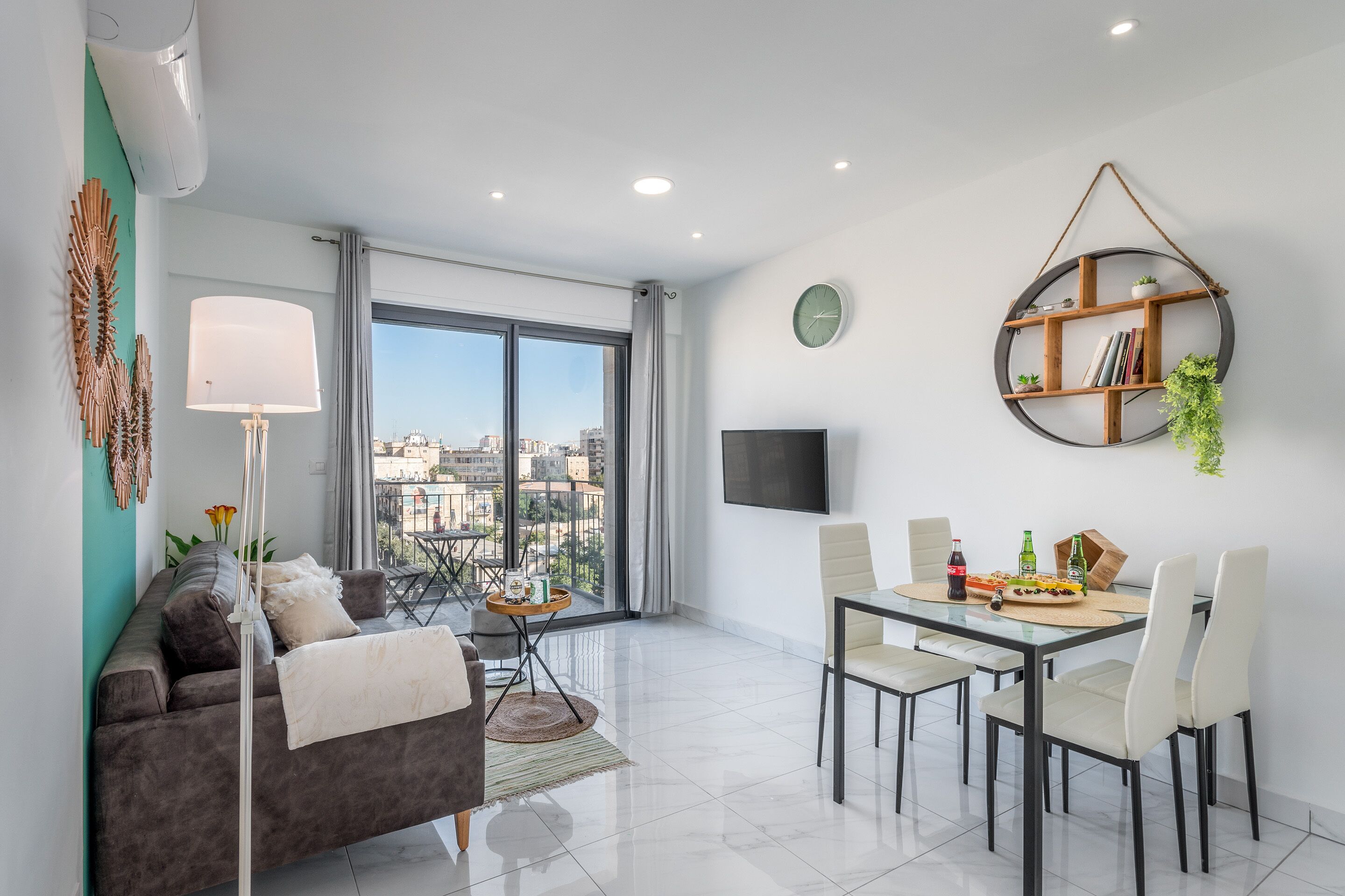 Luxury 2BDR in City Center - Even Israel st 3 - #52 | Área de sala de estar | Smart TV y Netflix 