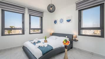 Luxury 2BDR in City Center - Even Israel st 3 - #55 | Ropa de cama de alta calidad y espacio para trabajar con laptop