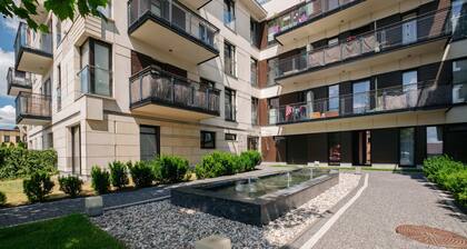 Modern Apartment Across the Ponds