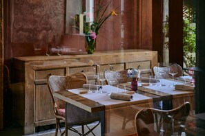 2 restaurants, lunch, dinner served; Mediterranean cuisine - Relais Castello di Morcote (Vico Morcote)