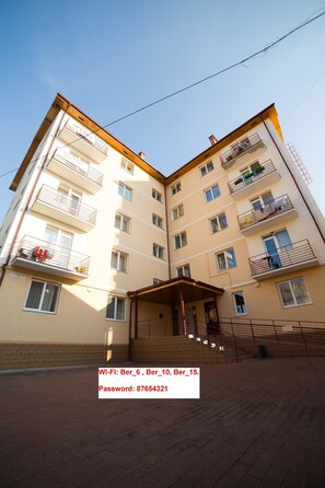 Exterior - Best Apartment in the Center (Mukachevo)