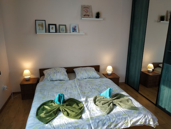 Apartment, 2 Bedrooms | 2 bedrooms, iron/ironing board, free WiFi, bed sheets