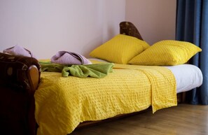 Apartment, Balcony | 1 bedroom, desk, soundproofing, iron/ironing board - Best Apartments on Beregovskaya (Mukachevo)