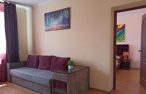 Flat-screen TV - Best Two Room Apartment (Mukachevo)