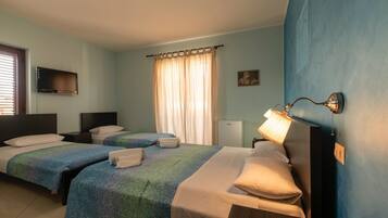 Basic Room | Rollaway beds, free WiFi, wheelchair access