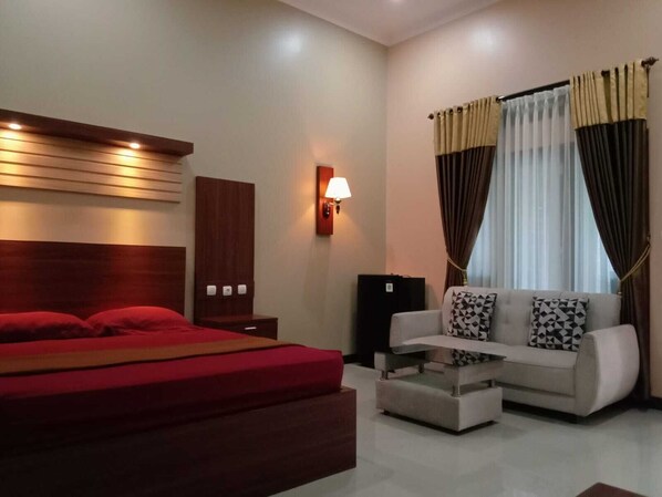 Egyptian cotton sheets, premium bedding, down duvets