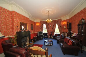 Lounge - Edderton Hall Country House (Welshpool)