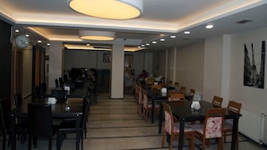 Unclassified image, 2 of 11, button - Golden Sky Hotel (Istanbul)