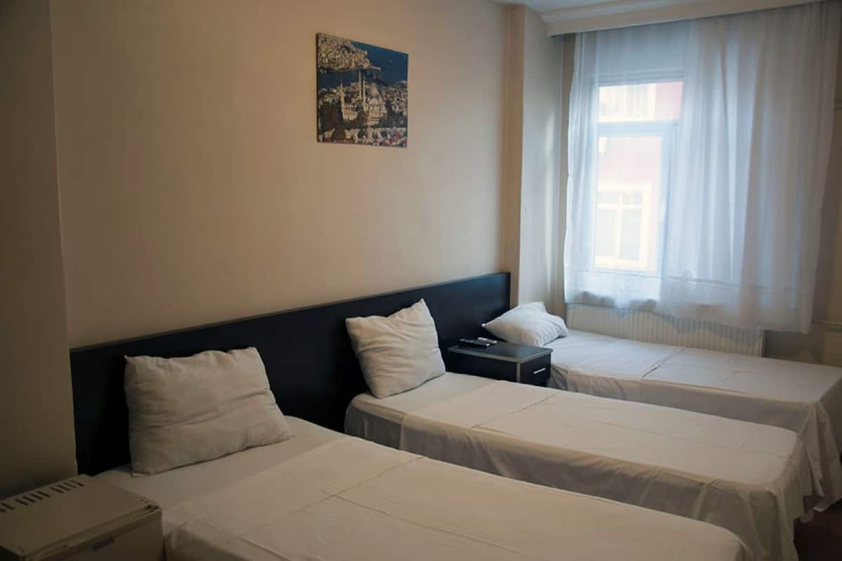 Lakens van Egyptisch katoen, luxe beddengoed, een minibar