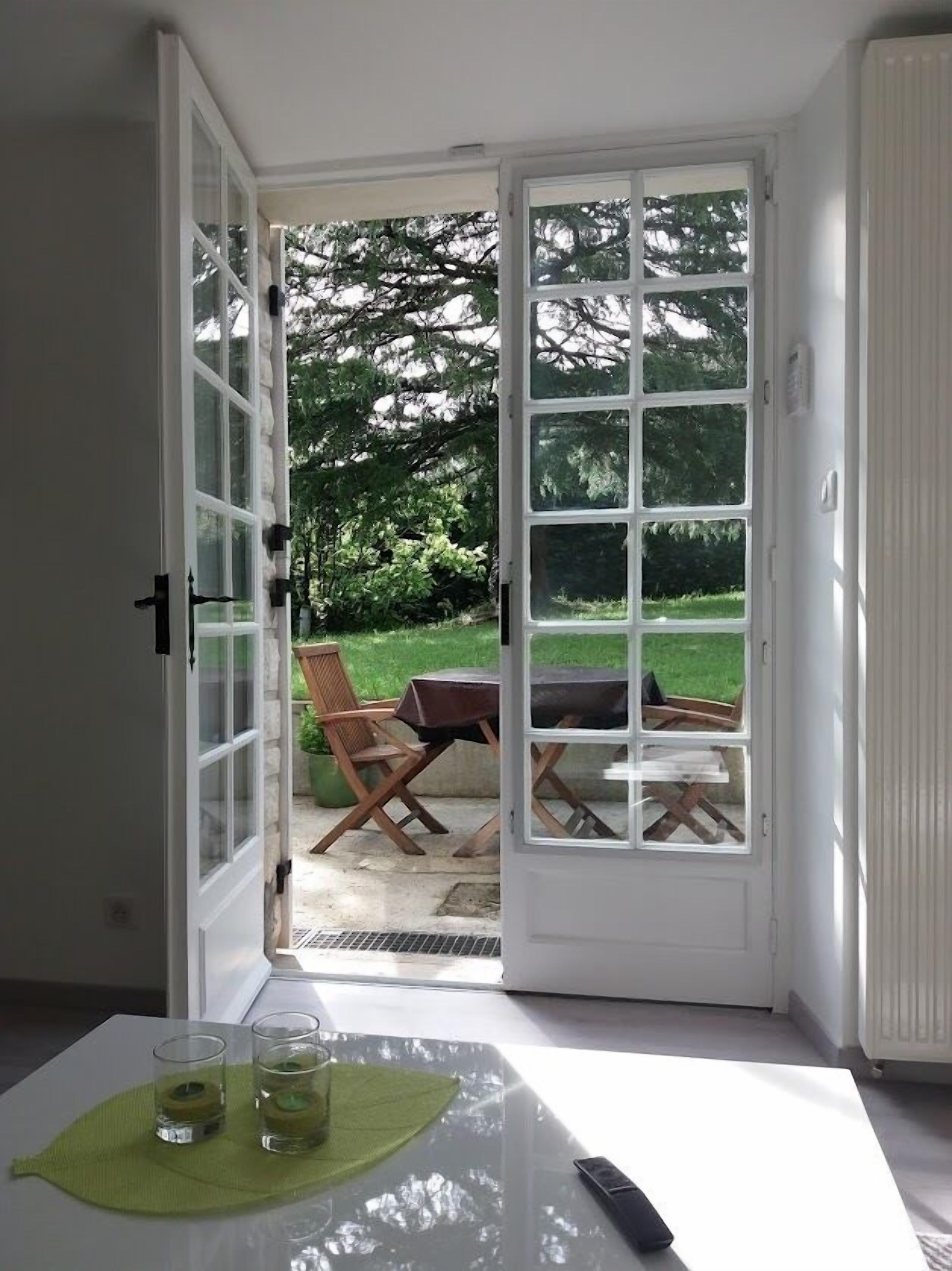 コンフォート スタジオ | イタリアのフレッテ製シーツ、高級寝具、羽毛の掛け布団、客室ごとに異なる装飾