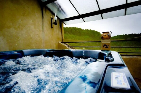Quadruple Room, Hot Tub (Rêve d’Orient) | Private spa tub - Cévennes-Orient (Saint-Sebastien-d'Aigrefeuille)