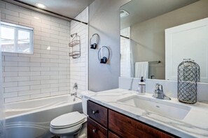 Bathroom - Latitude Adjustment (Sandpoint)
