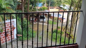 Family Cabin, 3 Bedrooms, Pool View (Isabella) | Balcony