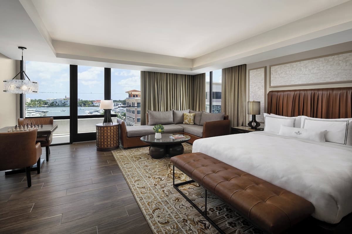 1 bedroom, egyptian cotton sheets, premium bedding, minibar