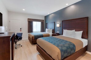 Iron/ironing board, free WiFi - Econo Lodge Houston Northwest - Cypress (Houston)