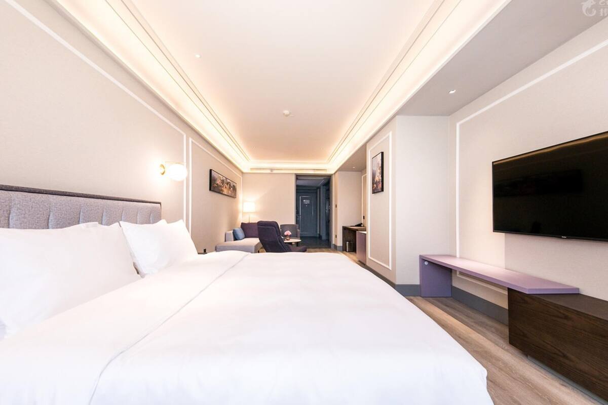 In-room safe, blackout drapes, iron/ironing board, bed sheets