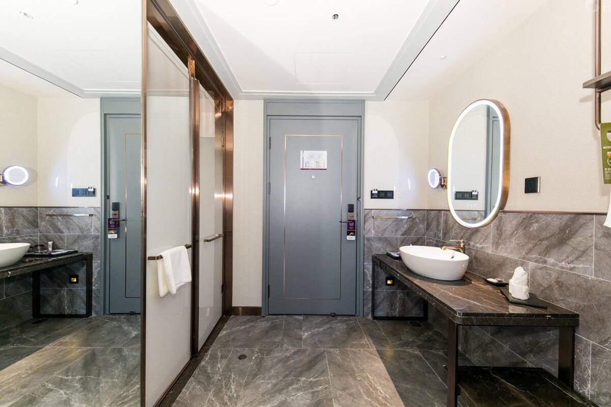 In-room safe, blackout drapes, iron/ironing board, bed sheets