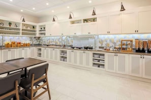 Desayuno completo incluido todos los días