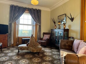 House, 4 Bedrooms | Living area | DVD player - Nore View House (Dunbell)