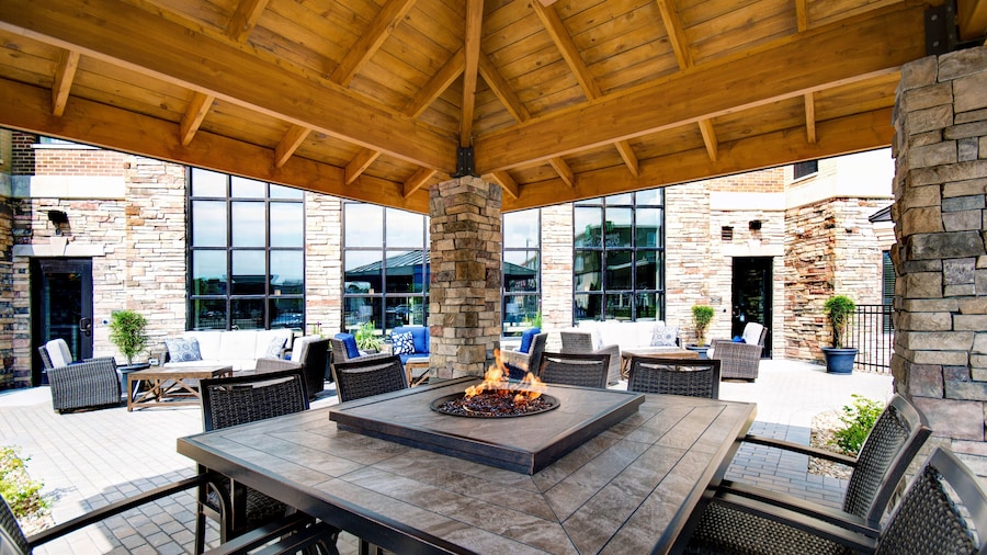 Staybridge Suites Sterling Heights - Detroit by IHG